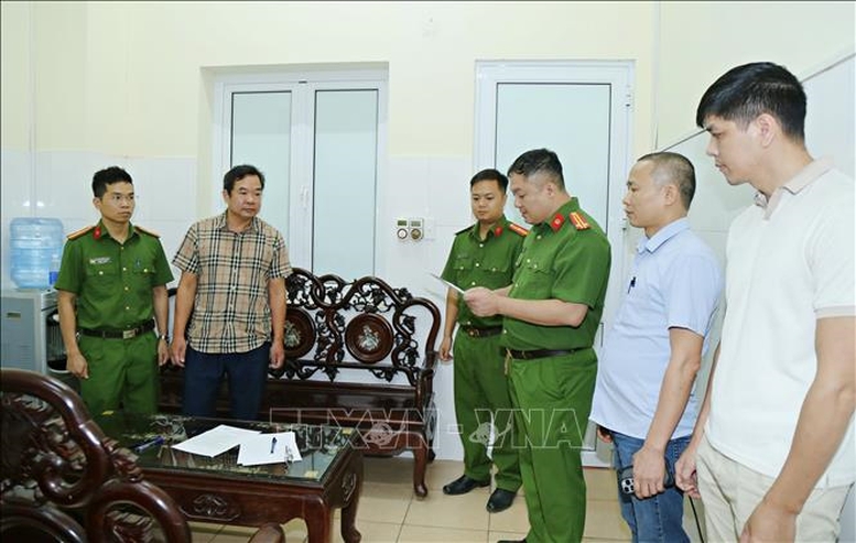 Khởi tố 32 bị can trong đường dây làm giả bệnh án để trốn chấp hành án