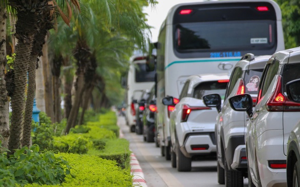 Bốn ngày nghỉ lễ: Xử phạt hơn 11.400 trường hợp vi phạm nồng độ cồn