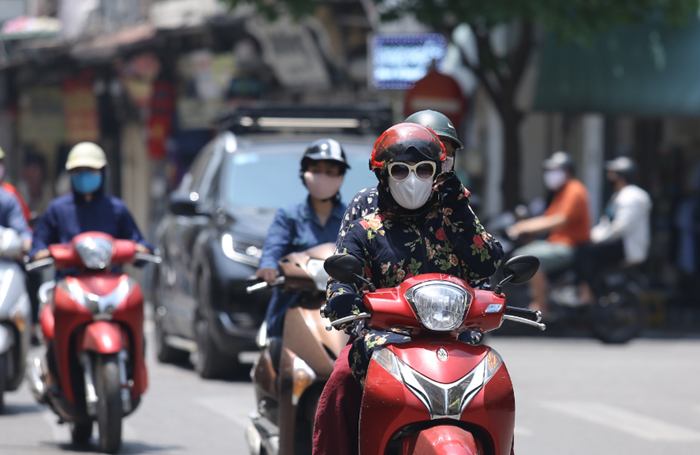 Vì sao nền nhiệt trong ngày khu đô thị tăng rất nhanh nhưng lại giảm chậm?