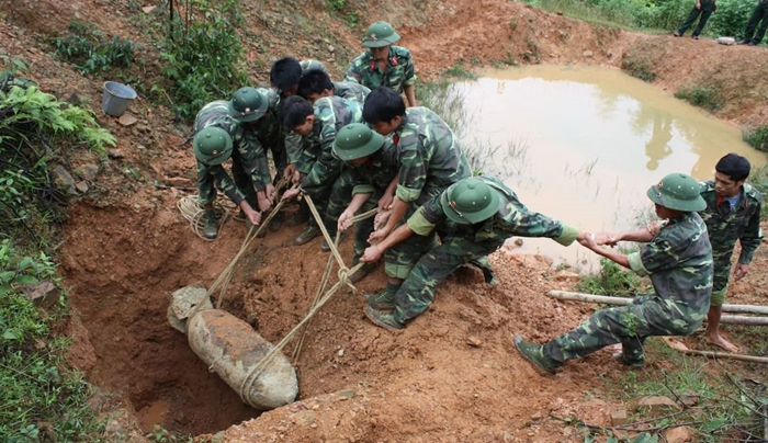 Thủ tướng Chính phủ làm Trưởng Ban Chỉ đạo khắc phục hậu quả bom mìn, chất độc hóa học sau chiến tranh
