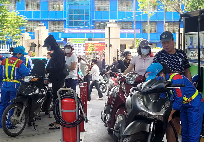 Xăng E10: Quá trình phối trộn nhiên liệu sinh học được thực hiện đúng quy định