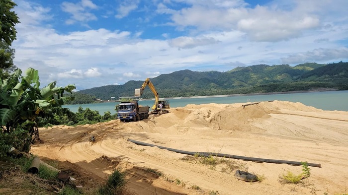 Gia Lai ủy quyền cho xã, phường cấp phép khai thác khoáng sản xây dựng