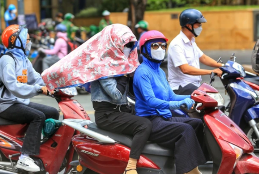 Thời tiết ngày 24/6: Bắc Bộ, Trung Bộ tiếp tục nắng nóng, có nơi gay gắt