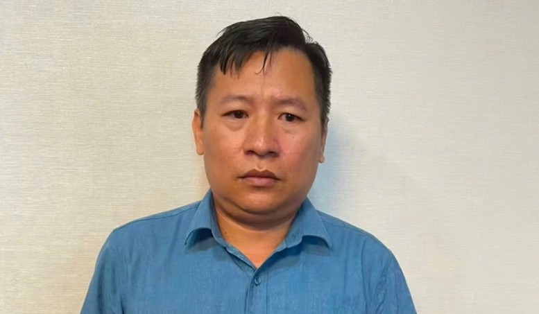 Khởi tố, bắt tạm giam đối tượng giả danh lãnh đạo cấp Vụ lừa chạy án