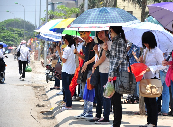 Thời tiết ngày 14/7: Bắc Bộ nắng nóng, Nam Bộ mưa dông