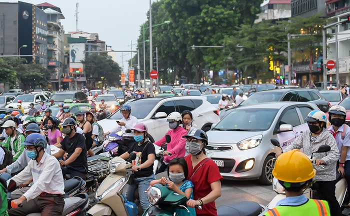 Xây dựng ‘quy chuẩn về trụ và trạm sạc xe điện’ là cần thiết