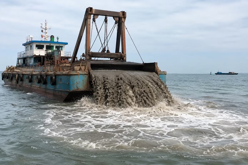 Ứng dụng công nghệ hiện đại giám sát hoạt động nhận chìm ở biển