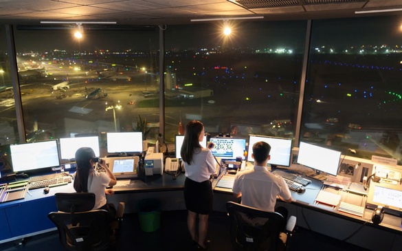 Hơn 70 chuyến bay tại Tân Sơn Nhất phải dừng, chờ do phát hiện drone