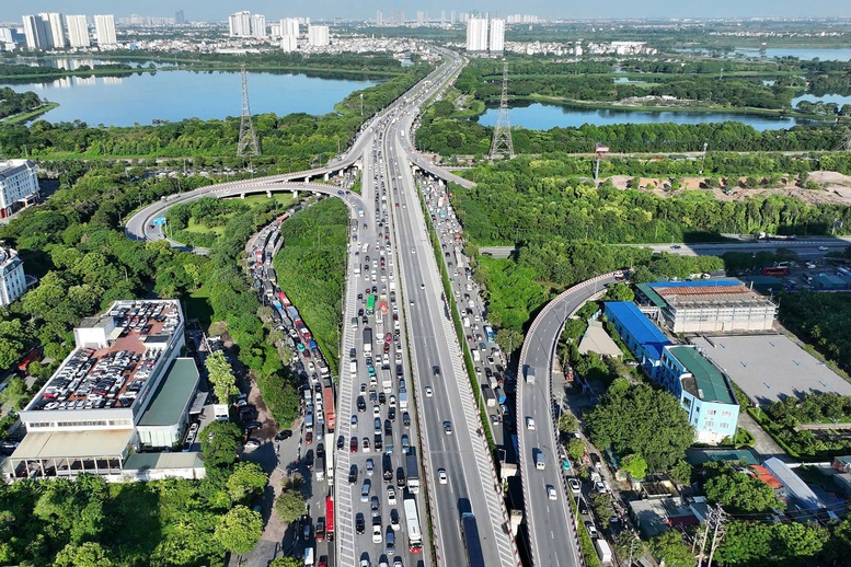 CSGT khuyến cáo người dân lựa chọn lộ trình, tránh ùn tắc dịp nghỉ lễ 2/9