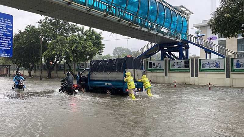 Hà Nội vận hành 