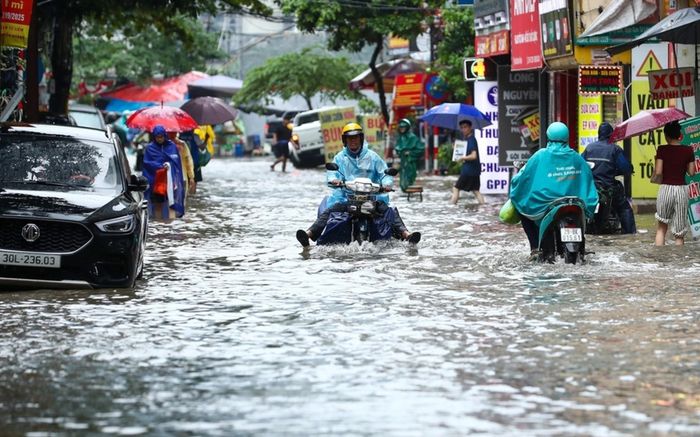 Thời tiết ngày 8/9: Nhiều khu vực trên cả nước mưa dông, đề phòng lũ quét và sạt lở đất