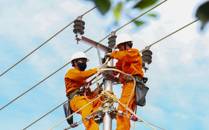 Triển khai các giải pháp bảo đảm cung ứng điện giai đoạn 2027 – 2030