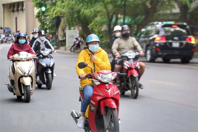 Thời tiết ngày 5/10: Bắc Bộ chuyển lạnh, Nam Bộ mưa rào và dông