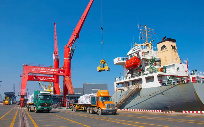Giảm phát thải, thúc đẩy phát triển logistics xanh